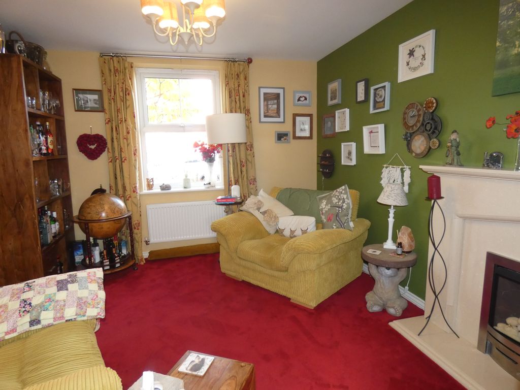 Lounge- click for photo gallery